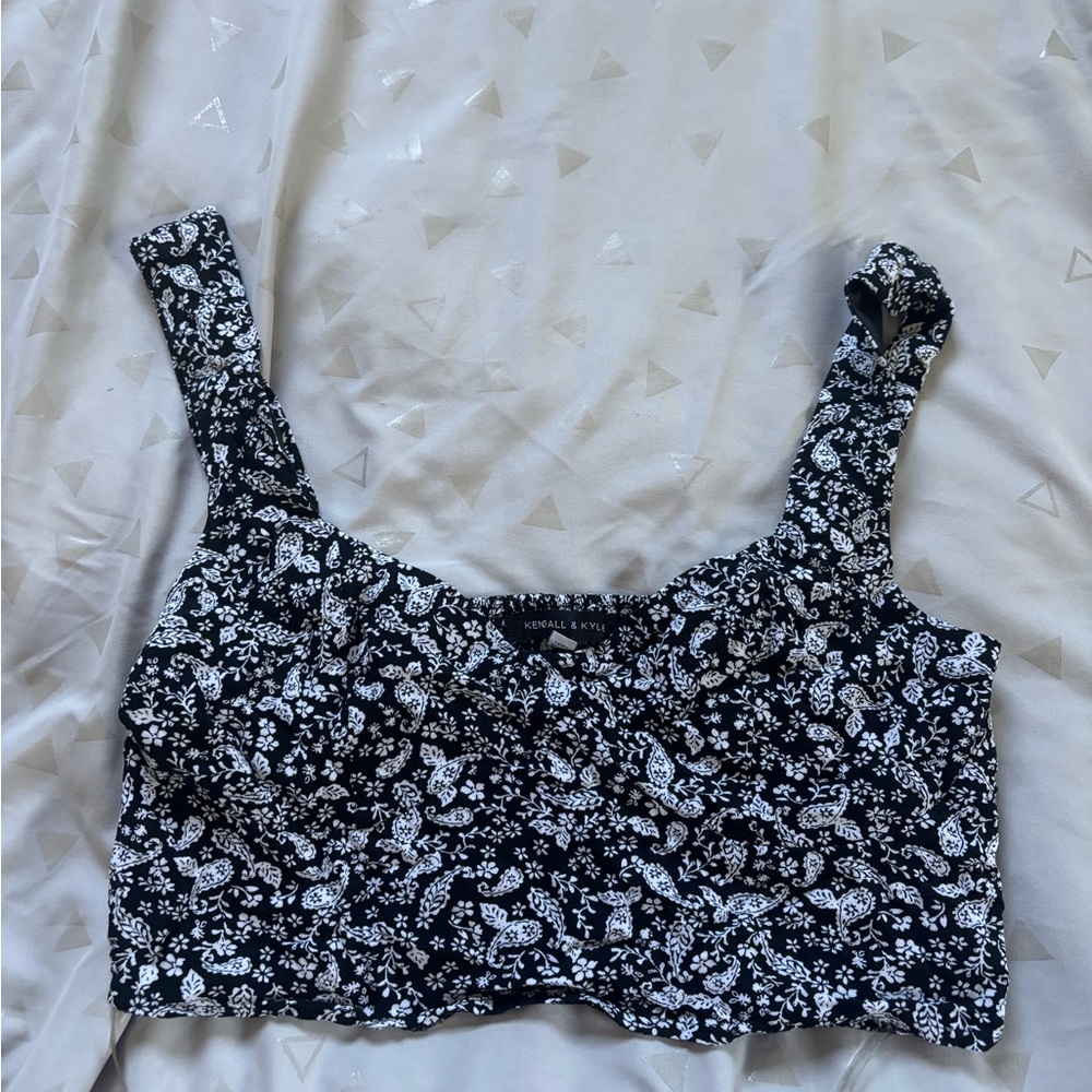 Kendall & Kylie Black and White Floral Top
